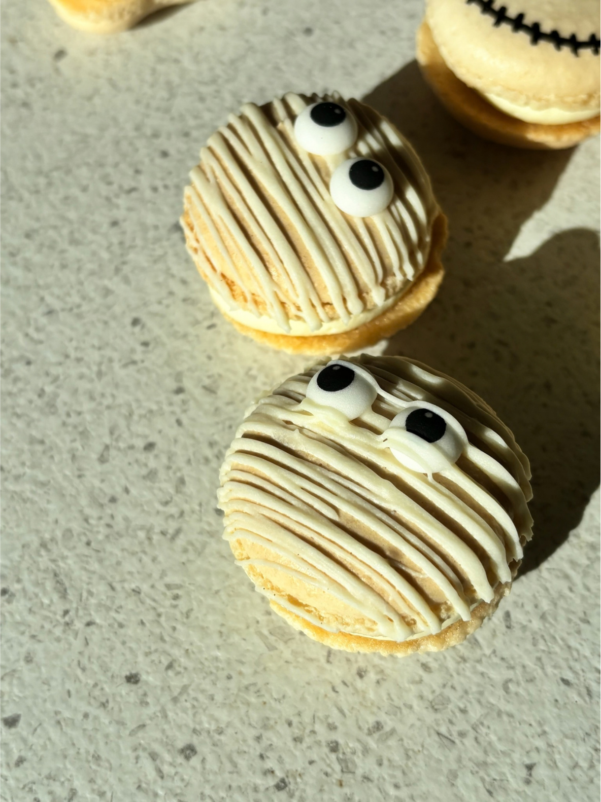 Mummy Macaron